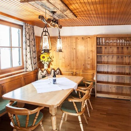 Chalet Appartement Alpenherz Saalbach-Hinterglemm Habitación foto