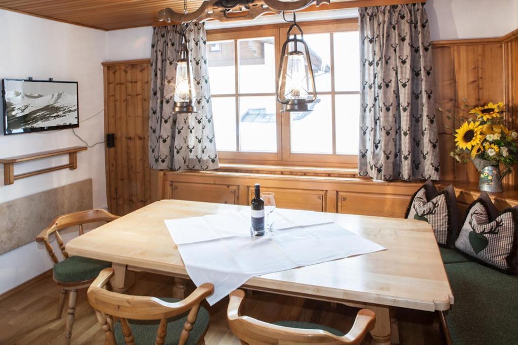 Chalet Appartement Alpenherz Saalbach-Hinterglemm Habitación foto