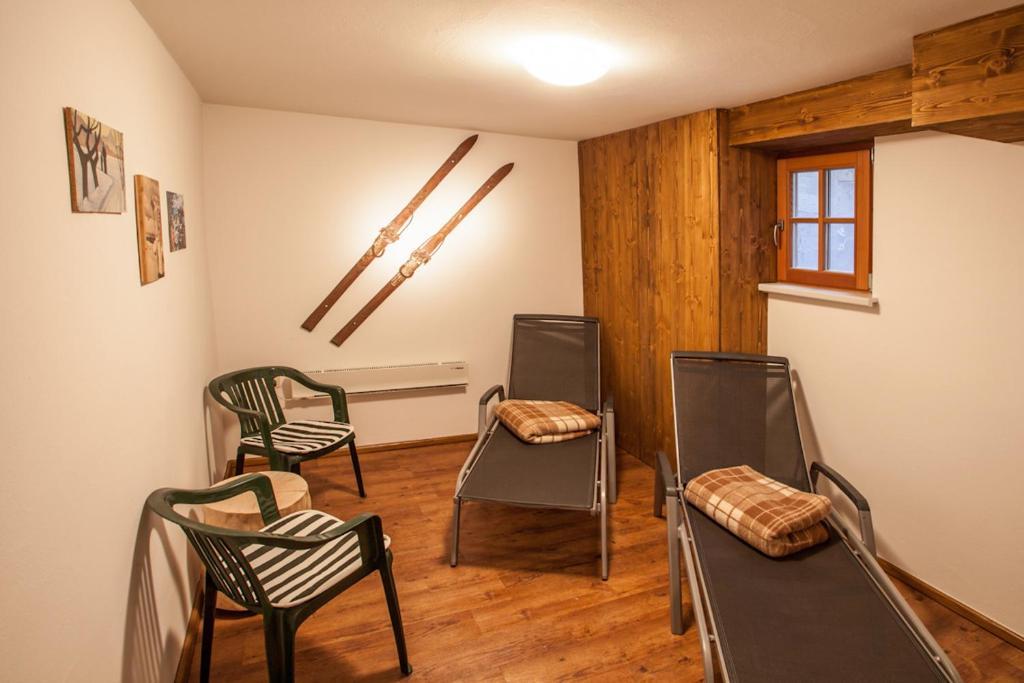 Chalet Appartement Alpenherz Saalbach-Hinterglemm Habitación foto